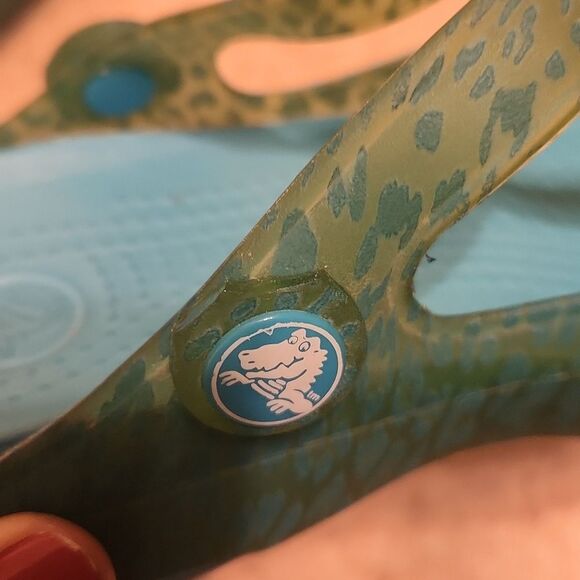 Crocs Women's "Carlie" Blue & Green Leopard-Print Mary Jane Clogs Size 6 - Picture 9 of 11